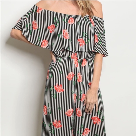 CLEARANCE ‼️BLACK WHITE STRIP FLORAL - Jumpsuit - Picture 2 of 3